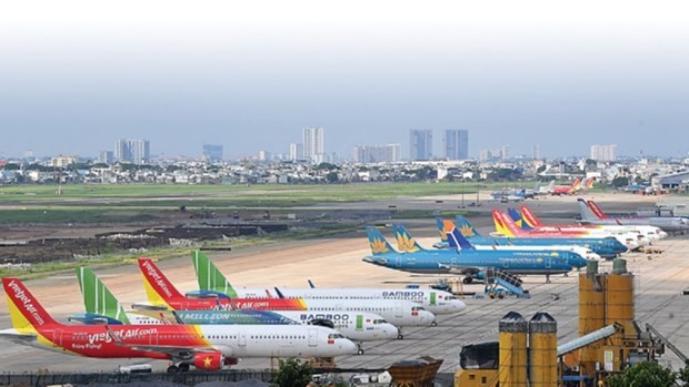 Air travel hectic on threshold of Lunar New Year | Business | Vietnam+ (VietnamPlus)