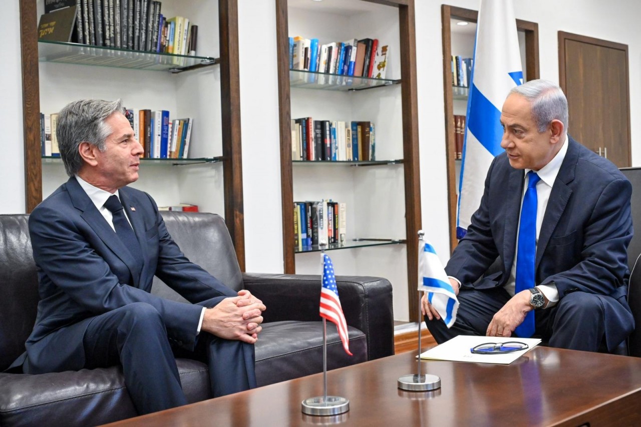 Thủ tướng Israel Benjamin Netanyahu tiếp Ngoại trưởng Mỹ Antony Blinken ngày 9/1/2024. (Nguồn: GPO)