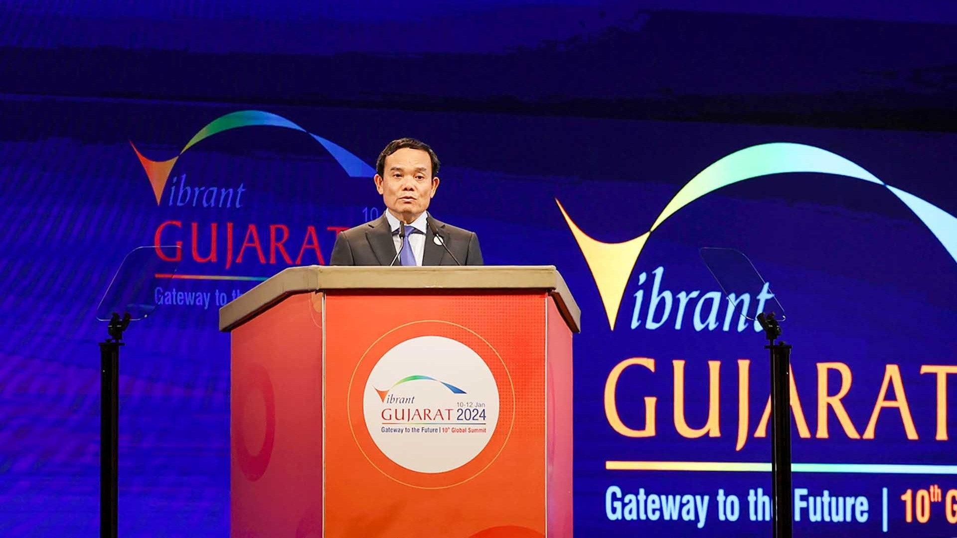 Phó Thủ tướng Trần Lưu Quang tham dự và phát biểu tại Hội nghị thượng đỉnh toàn cầu Gujarat đầy sức sống lần thứ 10