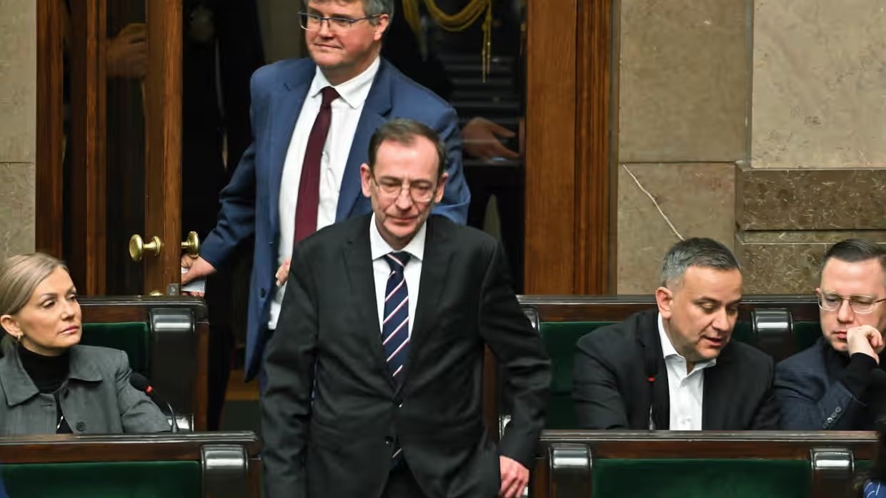 Cựu Bộ trưởng Nội vụ Ba Lan bị bắt giữ tại phủ Tổng thống