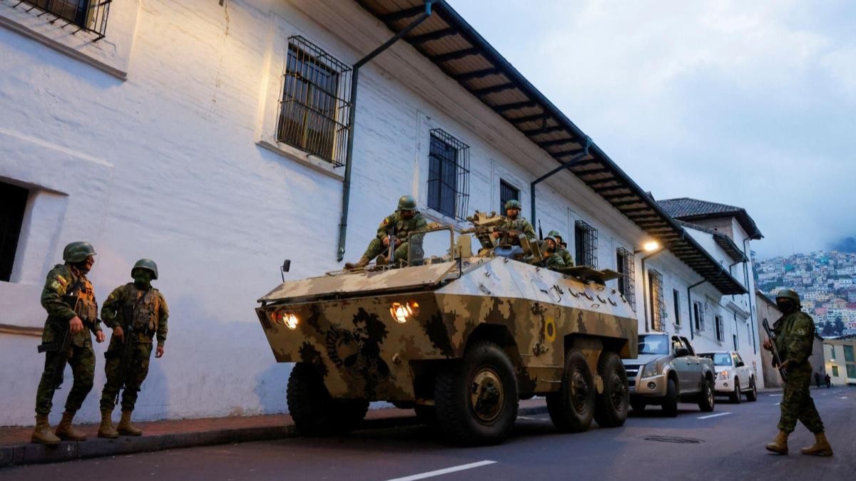 Bạo loạn ở Ecuador: Tổng thống 'tuyên chiến' với khủng bố, trục xuất tù nhân nước ngoài, Mỹ 'sát cánh' nhưng loại trừ một việc. (Nguồn: Reuters)