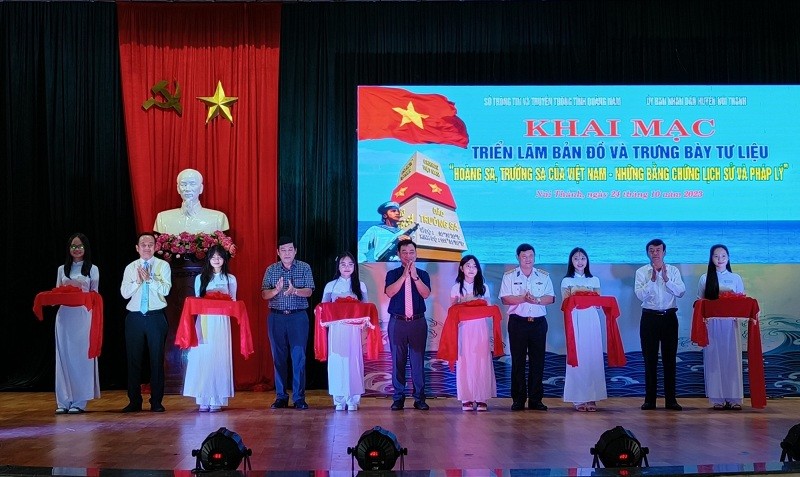 Biển đảo gắn bó với người dân Việt Nam từ trong tâm thức