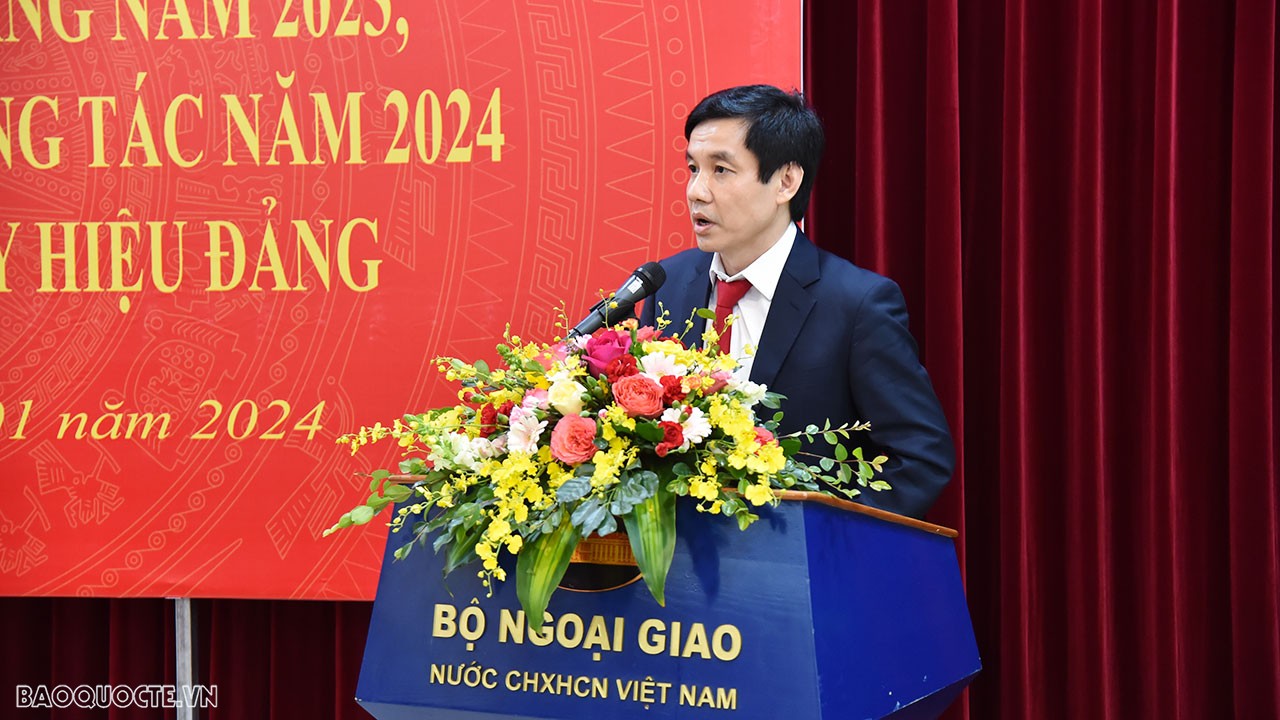 đồng chí Nguyễn Quang Trường, Phó Bí thư Đảng ủy Khối