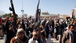 Mỹ, Anh dồn dập bắn tên lửa Tomahawk vào lực lượng Houthi tại Yemen