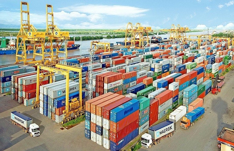 Xuất khẩu hàng hóa hướng tới mục tiêu 377 tỷ USD