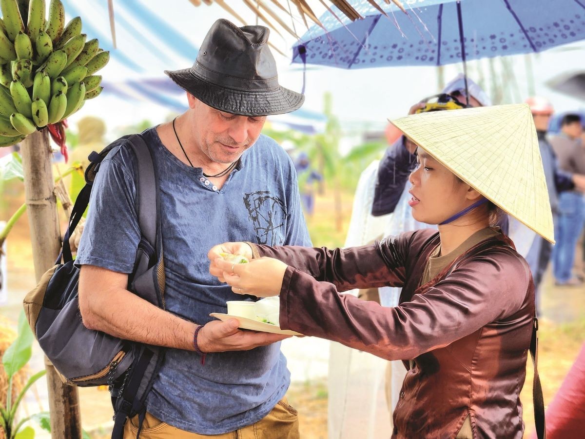 'Going to the field' festival in Hoi An attracts tourists 'Going to the field' festival in Hoi An attracts tourists