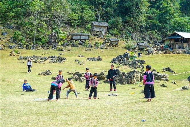 Peaceful and picturesque Moc Chau Plateau Peaceful and picturesque Moc Chau Plateau