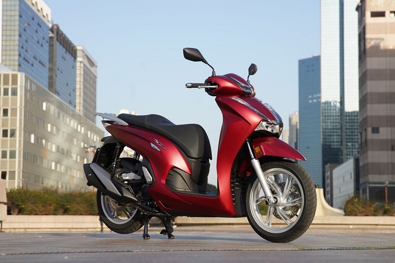 Cập nhật bảng giá xe máy Honda SH mới nhất tháng 1/2024.