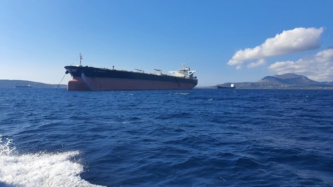 Iran bắt giữ tàu ngoài khơi Oman nhằm trả đũa Mỹ?