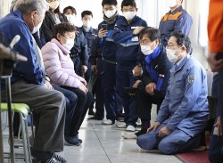 Thủ tướng Nhật Bản thăm hỏi người dân tỉnh Ishikawa sau thảm họa động đất
