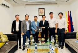 Doanh nghiệp Việt Nam bàn giao 2 tàu dịch vụ dầu khí cho Brunei