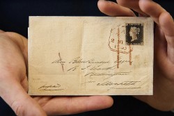 Mỹ: Phong thư đầu tiên trên thế giới sắp được bán đấu giá