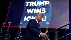 Bầu cử Mỹ 2024: Thêm một ứng cử viên bất ngờ từ bỏ cuộc đua, tuyên bố ủng hộ cựu Tổng thống Trump