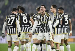Serie A: Hình ảnh Dusan Vlahovic tỏa sáng ghi bàn, Juventus thắng đậm trước Sassuolo