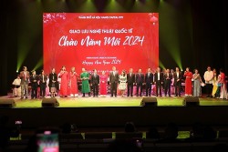 Đêm giao lưu nghệ thuật quốc tế Chào năm mới 2024: Kết nối và lan tỏa tình yêu Hà Nội