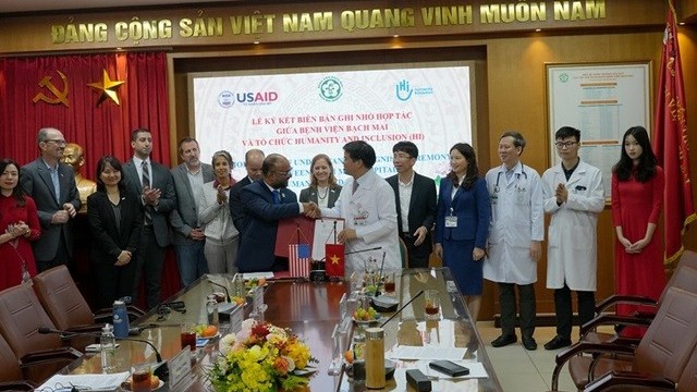 Hoa Kỳ hỗ trợ Bệnh viện Bạch Mai cải thiện chăm sóc bệnh nhân đột quỵ