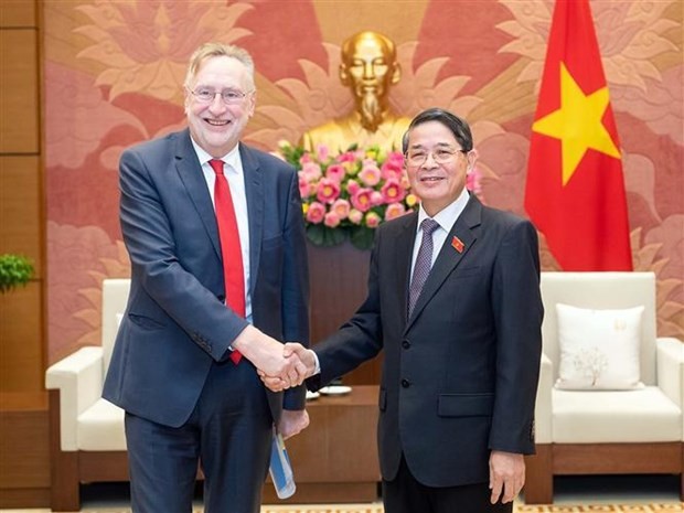 Vietnam seeks stronger cooperation with EU: NA Vice Chairman