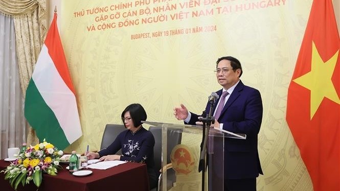 PM Pham Minh Chinh meets Vietnamese community in Hungary