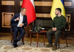 Thủ tướng Ba Lan đến Ukraine, Kiev tỏ lòng quyết tâm giải quyết căng thẳng song phương