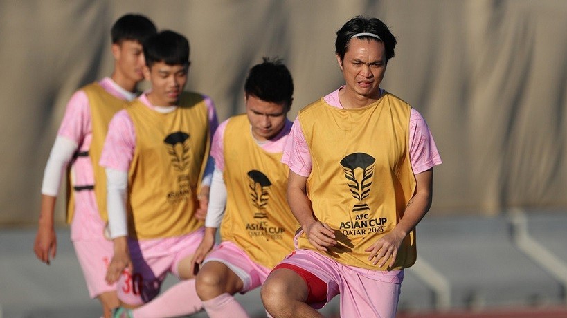 Asian Cup 2023: Hình ảnh đội tuyển Việt Nam trên sân tập trước trận đấu với Iraq