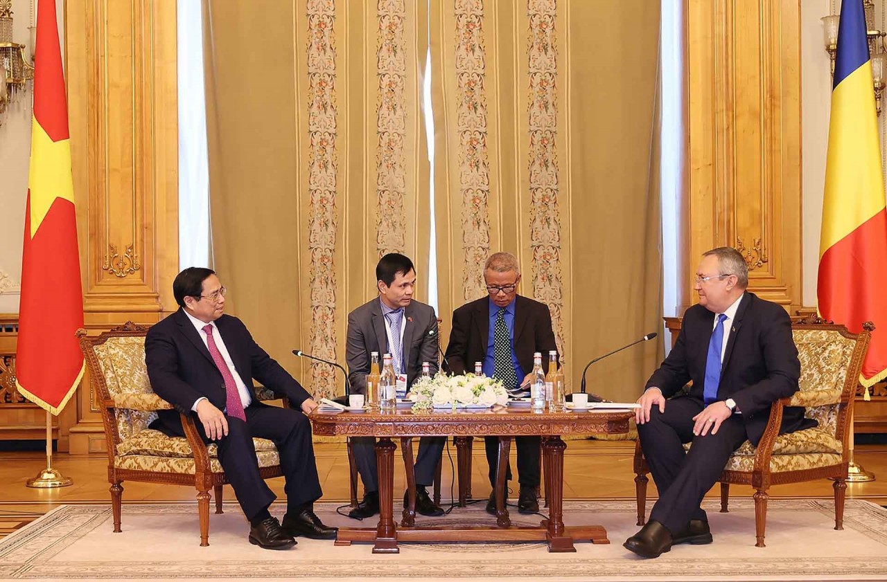 Vietnam, Romania agree to promote legislative cooperation: PM Pham Minh Chinh