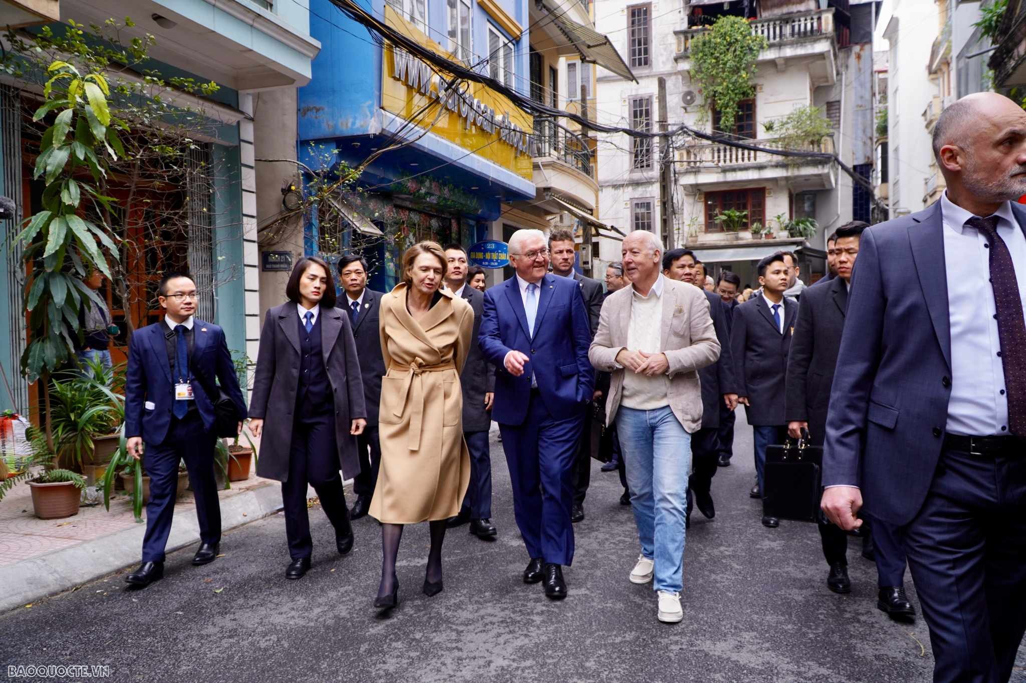 Tổng thống Cộng hòa Liên bang Đức Frank-Walter Steinmeier và Phu nhân thăm quan Văn Miếu-Quốc Tử Giám