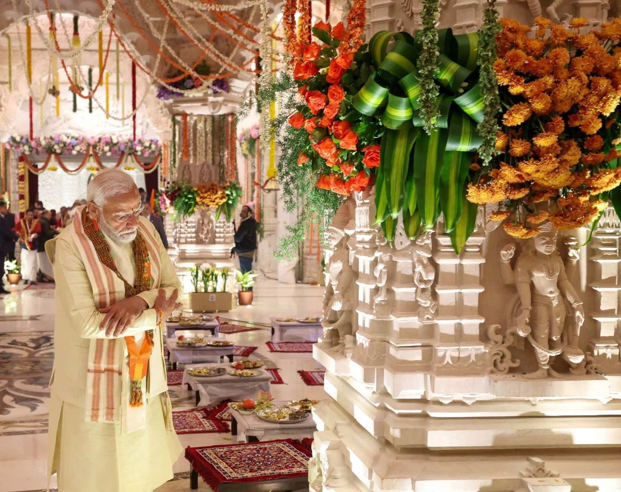 Thủ tướng Ấn Độ Narendra Modi dự lễ khánh thành ngôi đền Hindu mới ở bang Uttar Pradesh