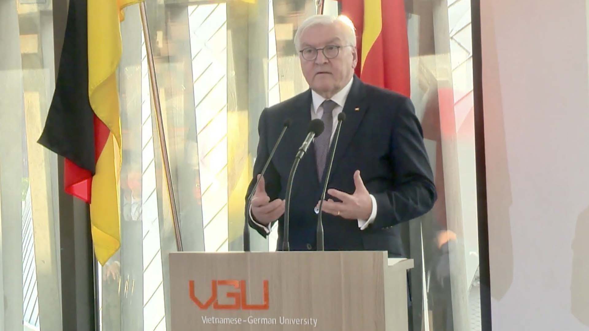 Tổng thống Đức Frank-Walter Steinmeier phát biểu tại buổi tới thăm trường Đại học Việt-Đức. (Nguồn: TTXVN)
