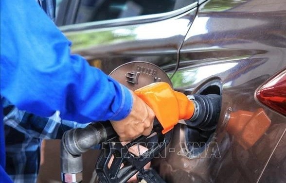 PM Pham Minh Chinh signed dispatch, ordering sufficient petrol supply during Tet