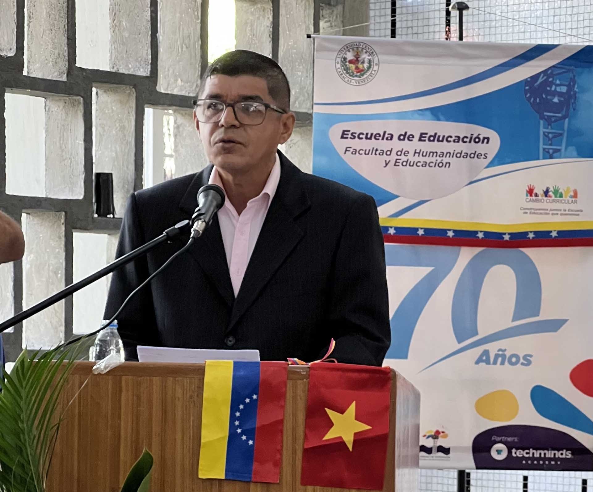 Học giả Venezuela ca ngợi Chủ tịch Hồ Chí Minh và Đảng Cộng sản Việt Nam