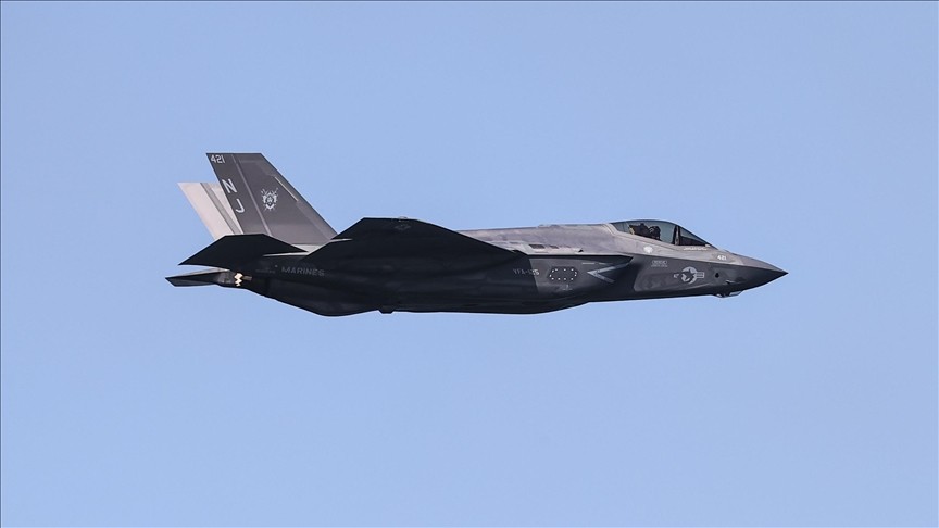 Một máy bay chiến đấu F-35 bay trên bầu trời trong Tuần lễ Hạm đội ở San Francisco, California, Hoa Kỳ ngày 7/10/2022- Ảnh: Tayfun Coskun- Anadolu Agency