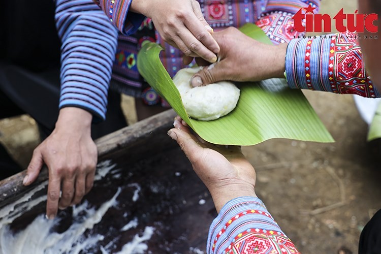 Discovering a must-have dish for the H’Mong Lunar New Year