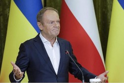 Thủ tướng Ba Lan nói EU sẽ phá vỡ bế tắc viện trợ Kiev dù có Hungary hay không, khu vực Ukraine dỡ bỏ tất cả các di tích thời Liên Xô
