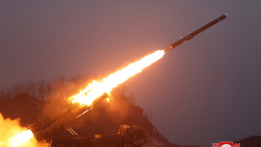 Tiếp tục phóng tên lửa hành trình, Triều Tiên nói 'kiểm tra thế trận phản công nhanh'