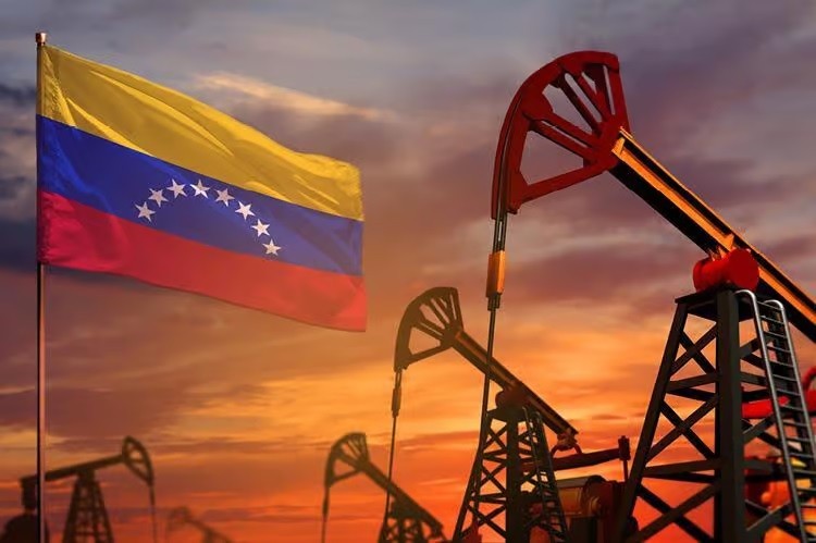 Mỹ dọa tái trừng phạt ngành dầu mỏ Venezuela, Caracas đã có chuẩn bị, Washington sẽ sớm cảm nhận 'gậy ông đập lưng ông'?stvincenttimes