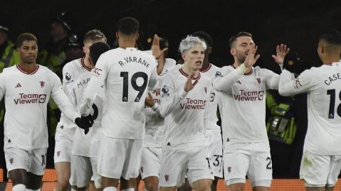 Ngoại hạng Anh: Man Utd thắng Wolverhampton ở phút bù giờ; West Ham và Bournemouth chia điểm