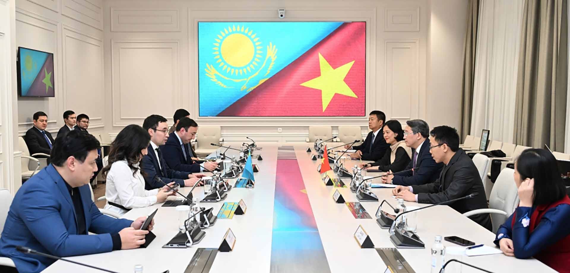 Thành phố Almaty, Kazakhstan đang xúc tiến đặt tên đường mang tên Chủ tịch Hồ Chí Minh