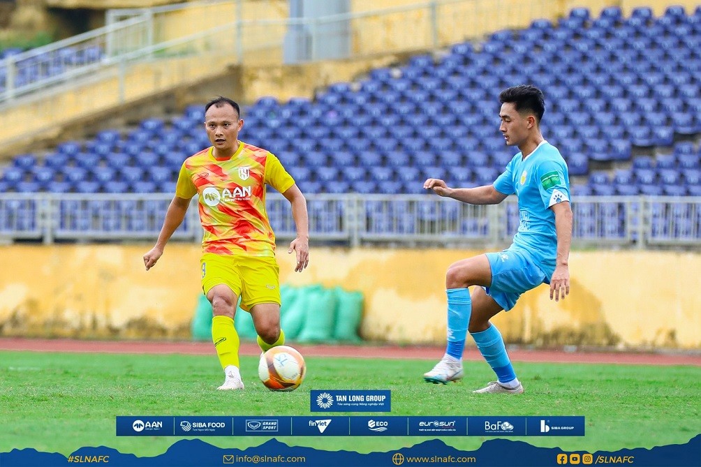 Chuyển nhượng cầu thủ V-League: Nguyễn Trọng Hoàng nói lời chia tay CLB Sông Lam Nghệ An