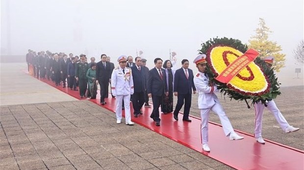 Party, State leaders commemorate President Ho Chi Minh on CPV’s founding anniversary