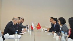 Bộ trưởng Bùi Thanh Sơn gặp Bộ trưởng Ngoại giao Ba Lan