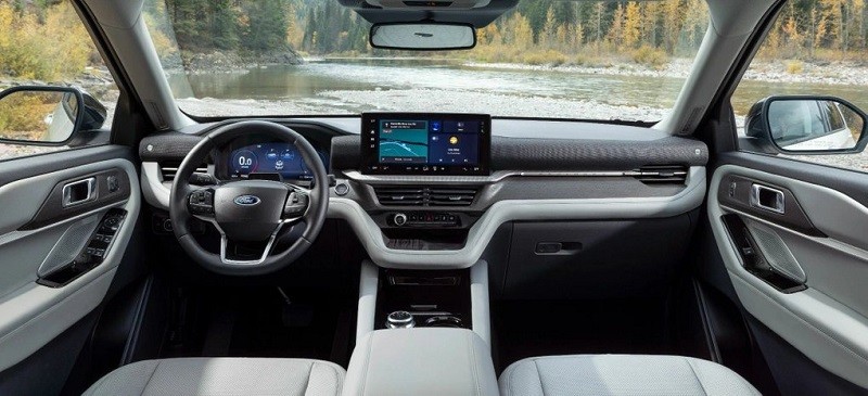 Cận cảnh Ford Explorer 2025 vừa ra mắt, giá từ 41.220 USD