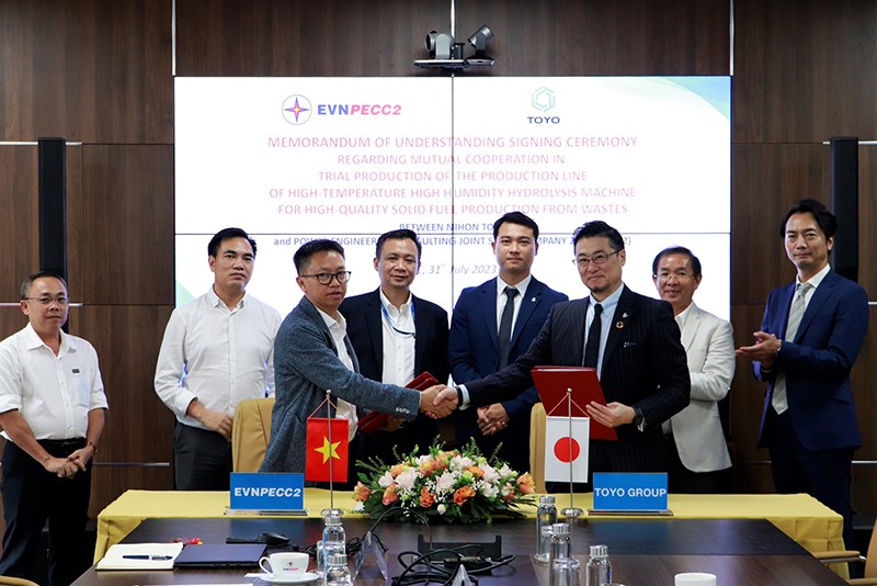 PECC2 và Công ty NIHON TOYO ký thỏa thuận hợp tác về việc thử nghiệm thương mại sản xuất viên nén biomass