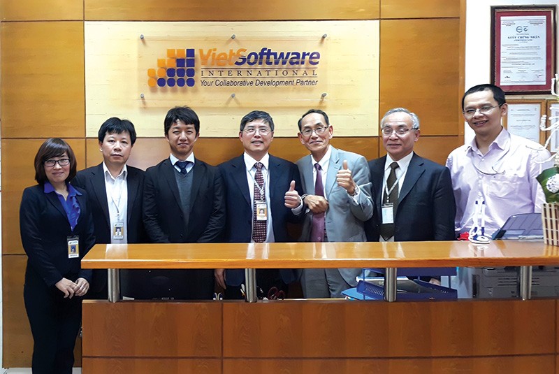 日本支社代表者がVSII本社を訪問し勤務。