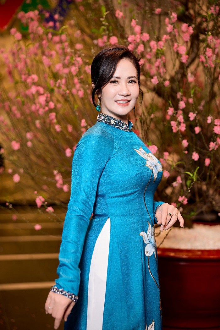 Diễn viên Nguyệt Hằng vừa được trao tặng danh hiệu NSƯT, gắn với các vai bà mẹ giàu có trên phim truyền hình. (Ảnh: Thành Đạt)