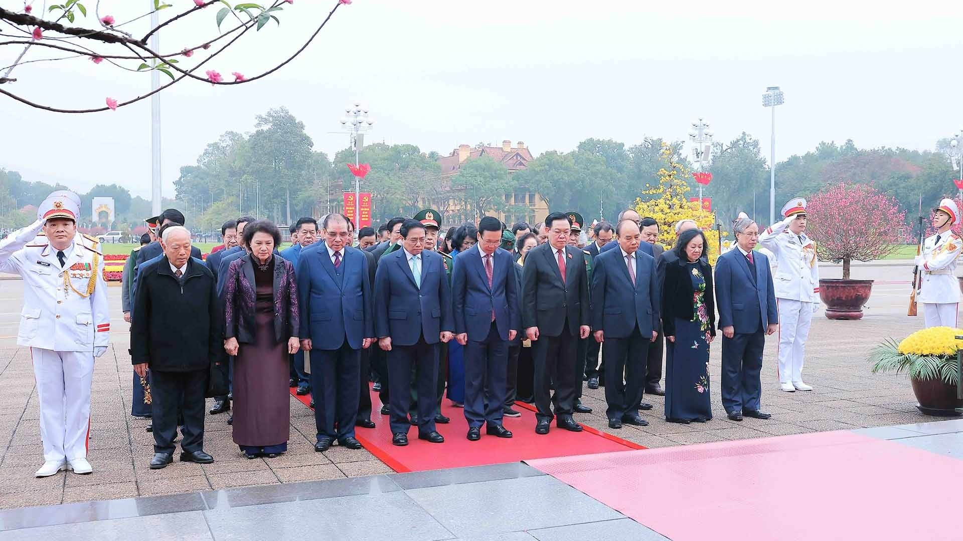 Lãnh đạo Đảng, Nhà nước vào Lăng viếng Chủ tịch Hồ Chí Minh nhân dịp Tết Giáp Thìn 2024
