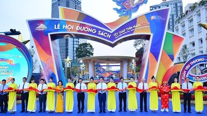Thành phố Hồ Chí Minh khai mạc Lễ hội Đường sách Tết Giáp Thìn