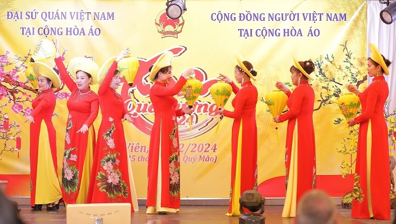 Đại sứ quán Việt Nam tại Áo tổ chức Tết Cộng đồng - Xuân Quê hương 2024