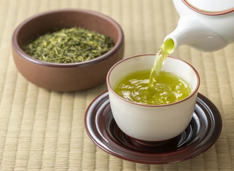Uống trà xanh mỗi sáng là ý tưởng hay cho sức khỏe lành mạnh. (Nguồn: Shutterstock)
