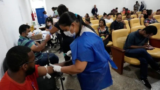 Brazil triển khai chiến dịch tiêm chủng vaccine phòng bệnh sốt xuất huyết khi các ca mắc tăng cao