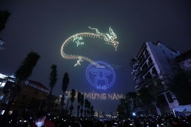 2024 drones light up Hanoi’s night sky on New Year’s Eve